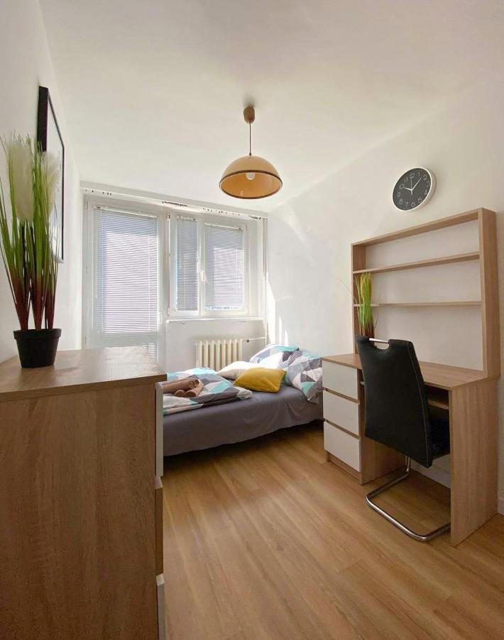 Bright Room №2 Grzybowska 9 Varsó Kültér fotó
